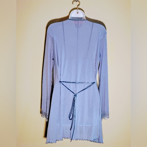 Victoria Secret Intimates with Robe. - Picture 4 of 5